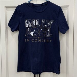 Billy Joel “In Concert” 2022 Graphic T-shirt Women Medium Blue Short Sleeve